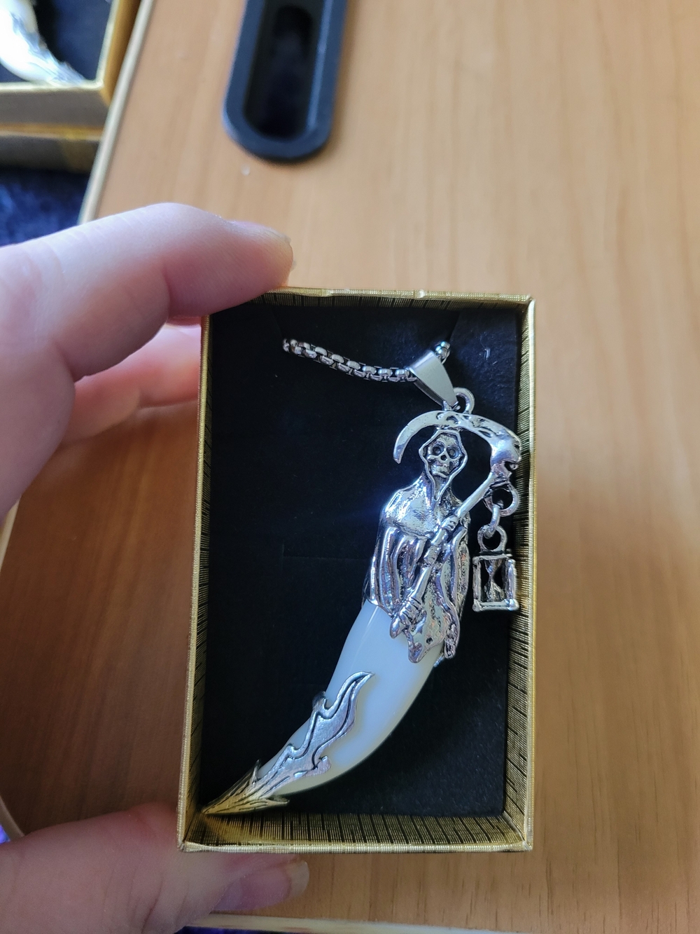 🧋NEW🧋Stainless Steel Grim Reaper Pendant Necklace with White Fang
